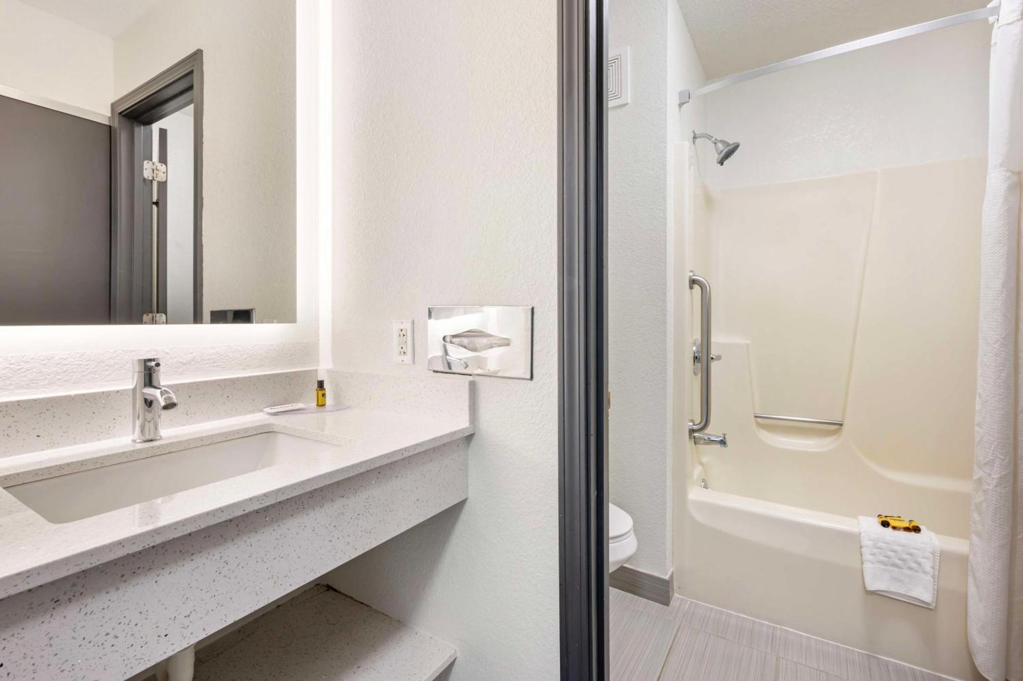 Best Western Plus Андерсон Экстерьер фото